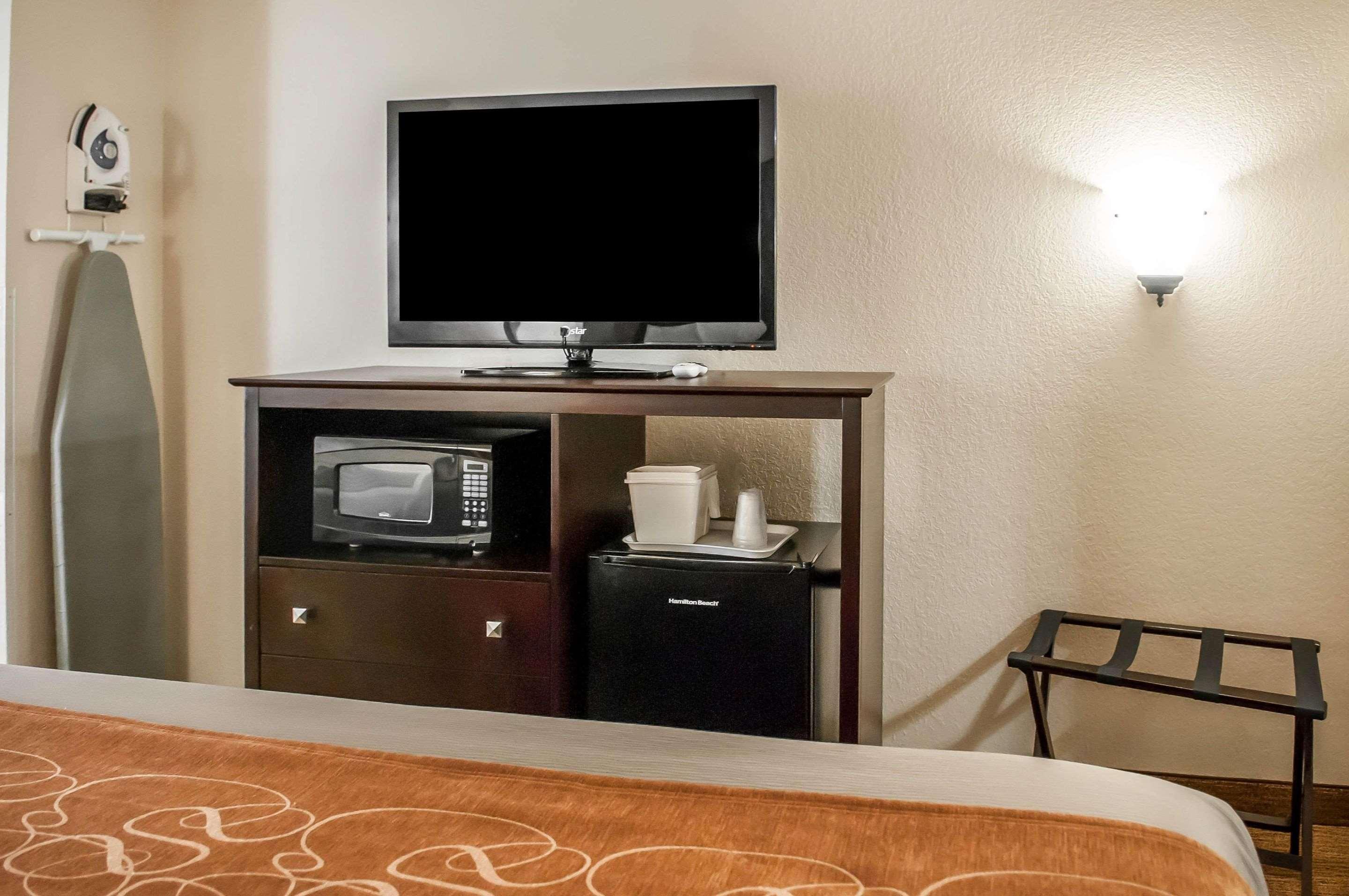 Comfort Suites Albuquerque-North Journal Center Экстерьер фото